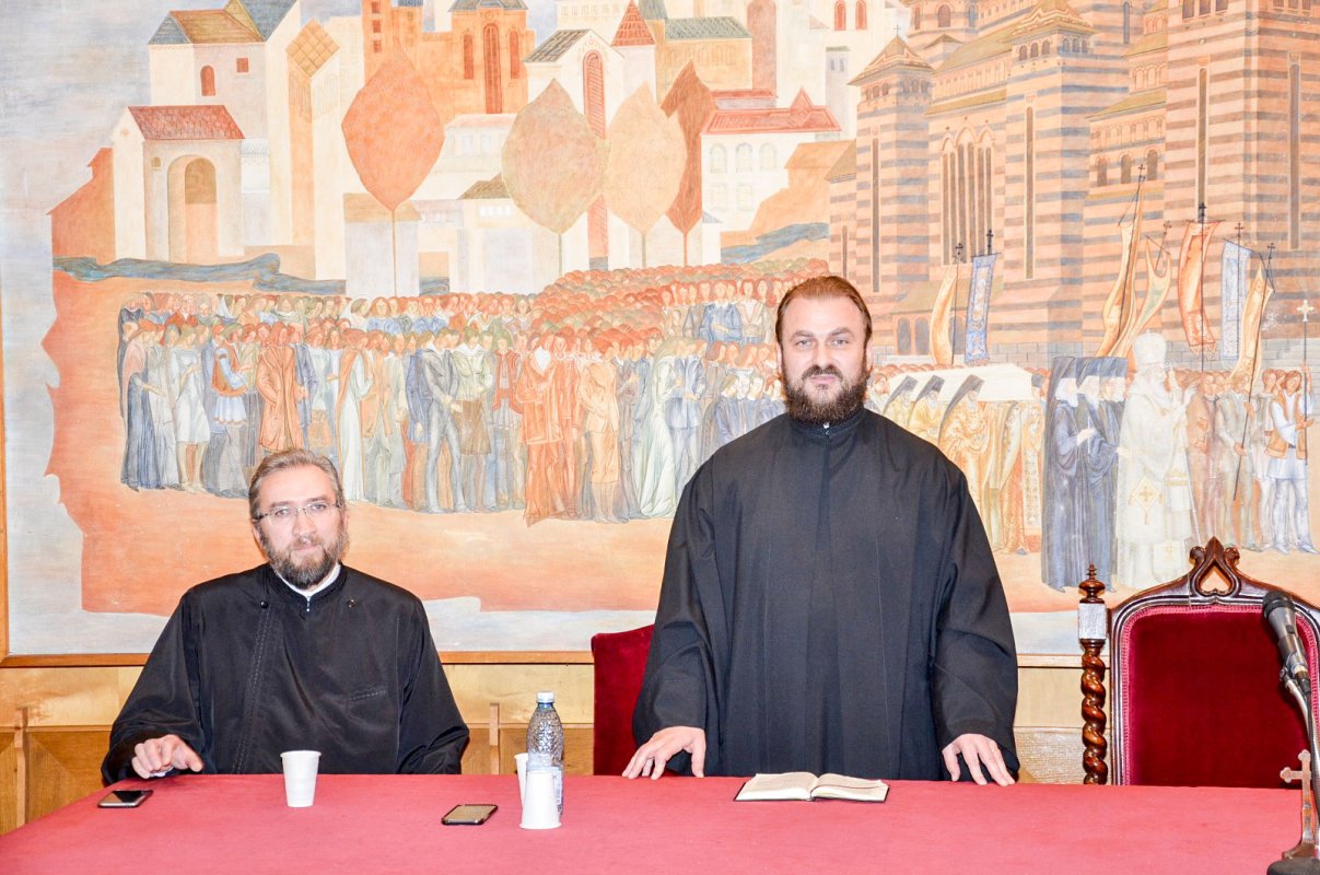 Conferință despre viața primei comunități creștine din Ierusalim, de Ziua Bibliei 28162