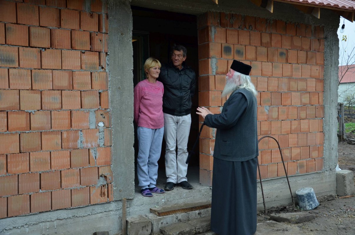 Locuințe noi pentru familii greu încercate 28182