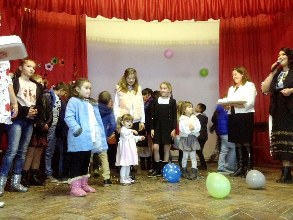 Aniversare la Aşezământul Social din Războieni, Alba 28023