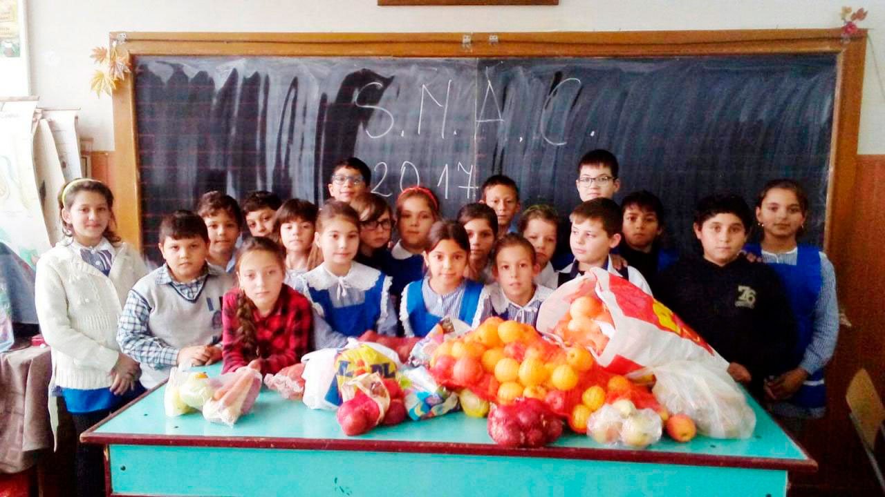 Acţiune filantropică a elevilor, la Târnăveni 27887