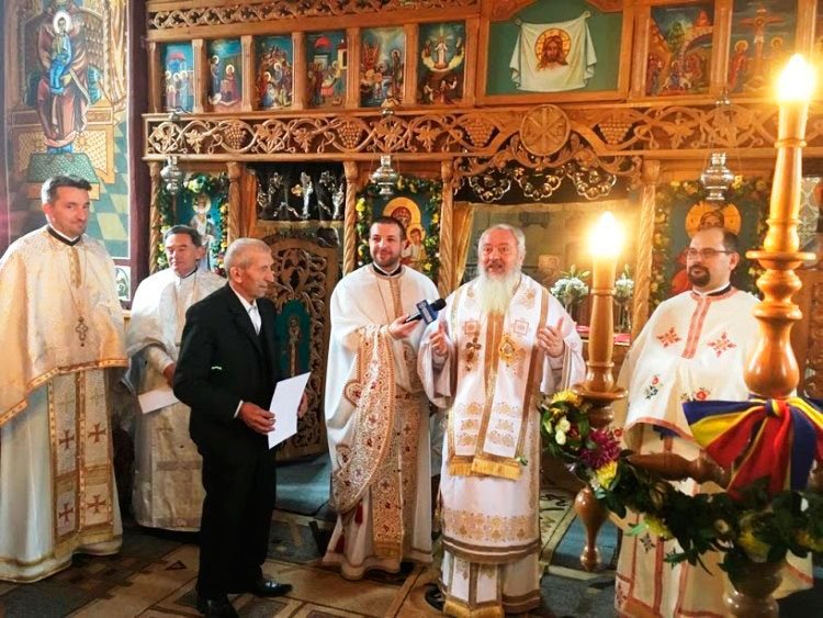 Slujiri arhiereşti în prima duminică din Postul Naşterii Domnului 27882