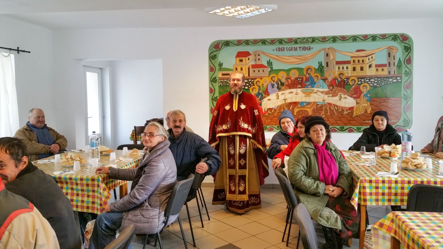 Alături de aproapele la Parohia „Sfântul Ilie” din Sinaia 27802