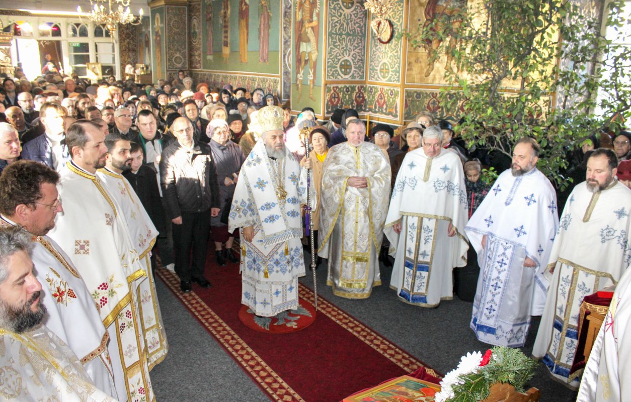 Hramul Bisericii „Vovidenia” din Galaţi 27805