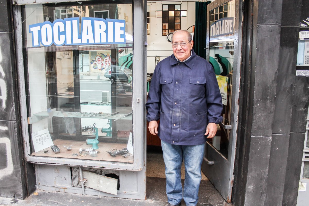 Alexandru Bolozan, artizanul unei meserii pe cale de dispariţie 27738