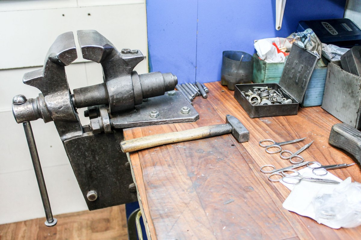 Alexandru Bolozan, artizanul unei meserii pe cale de dispariţie 27742