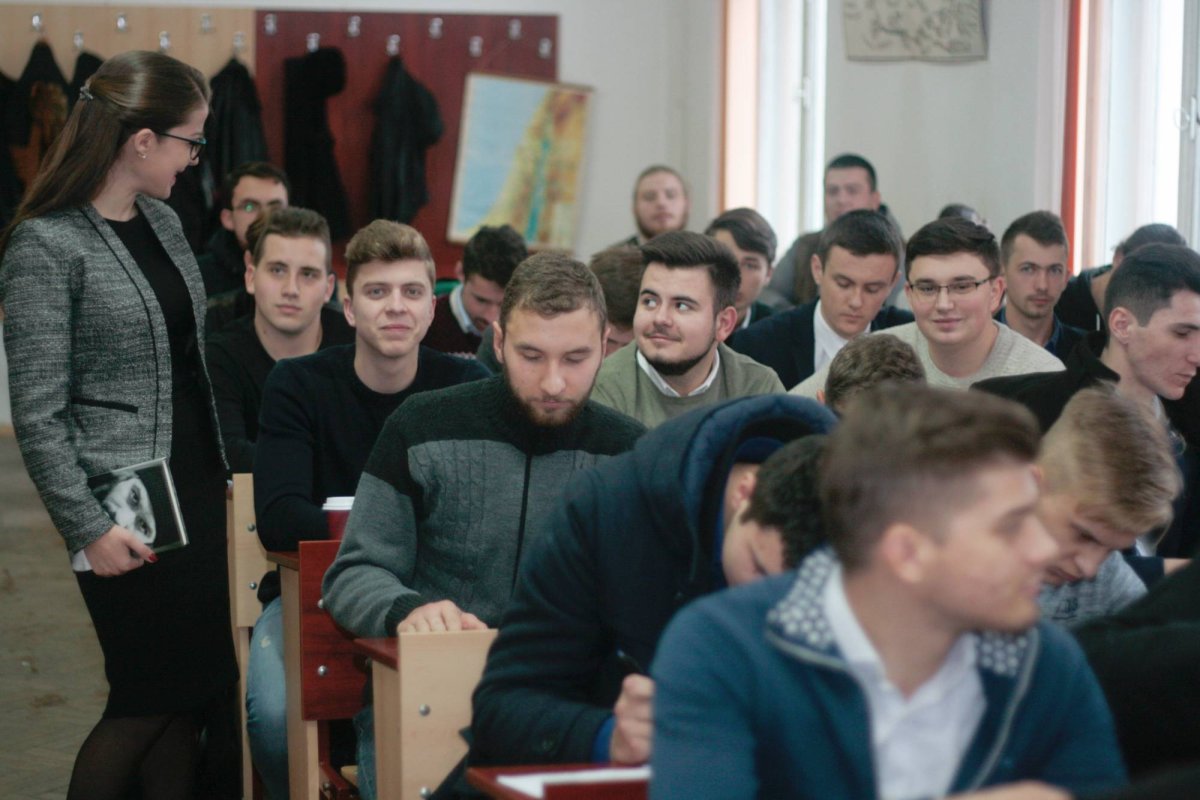 „Despre parenting sau ce facem să devenim părinţi mai buni sau mai răi“ 27715