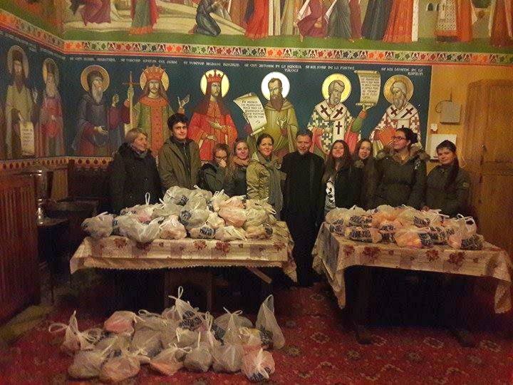 20 de familii nevoiaşe, ajutate în cadrul activităţii „Dăruieşte din suflet“ 27550