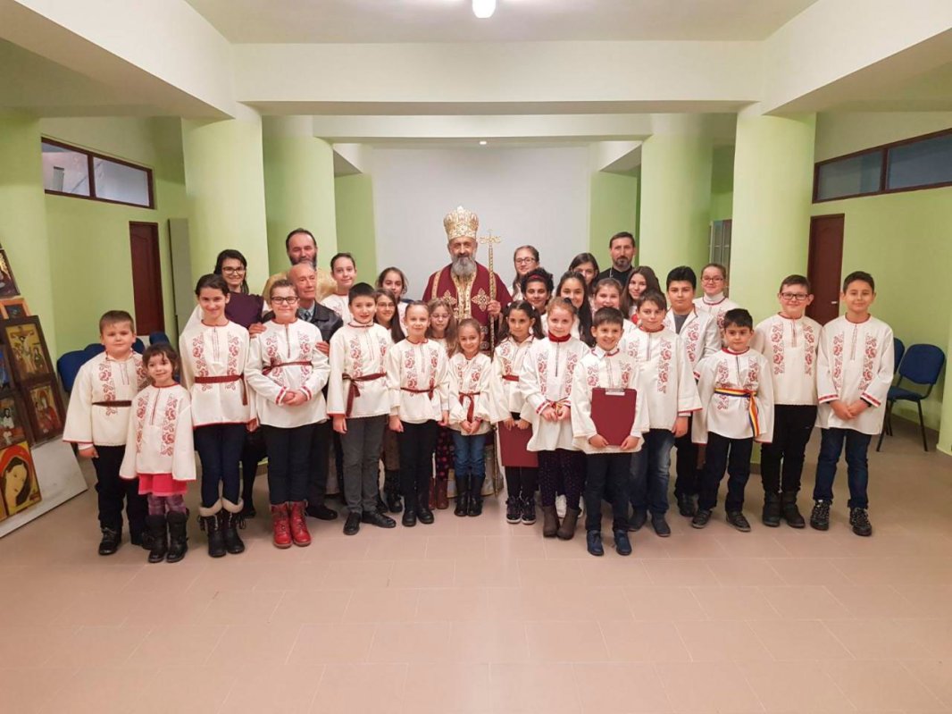 Liturghie arhierească la Parohia Alba Iulia „Sfânta Ecaterina” 27555