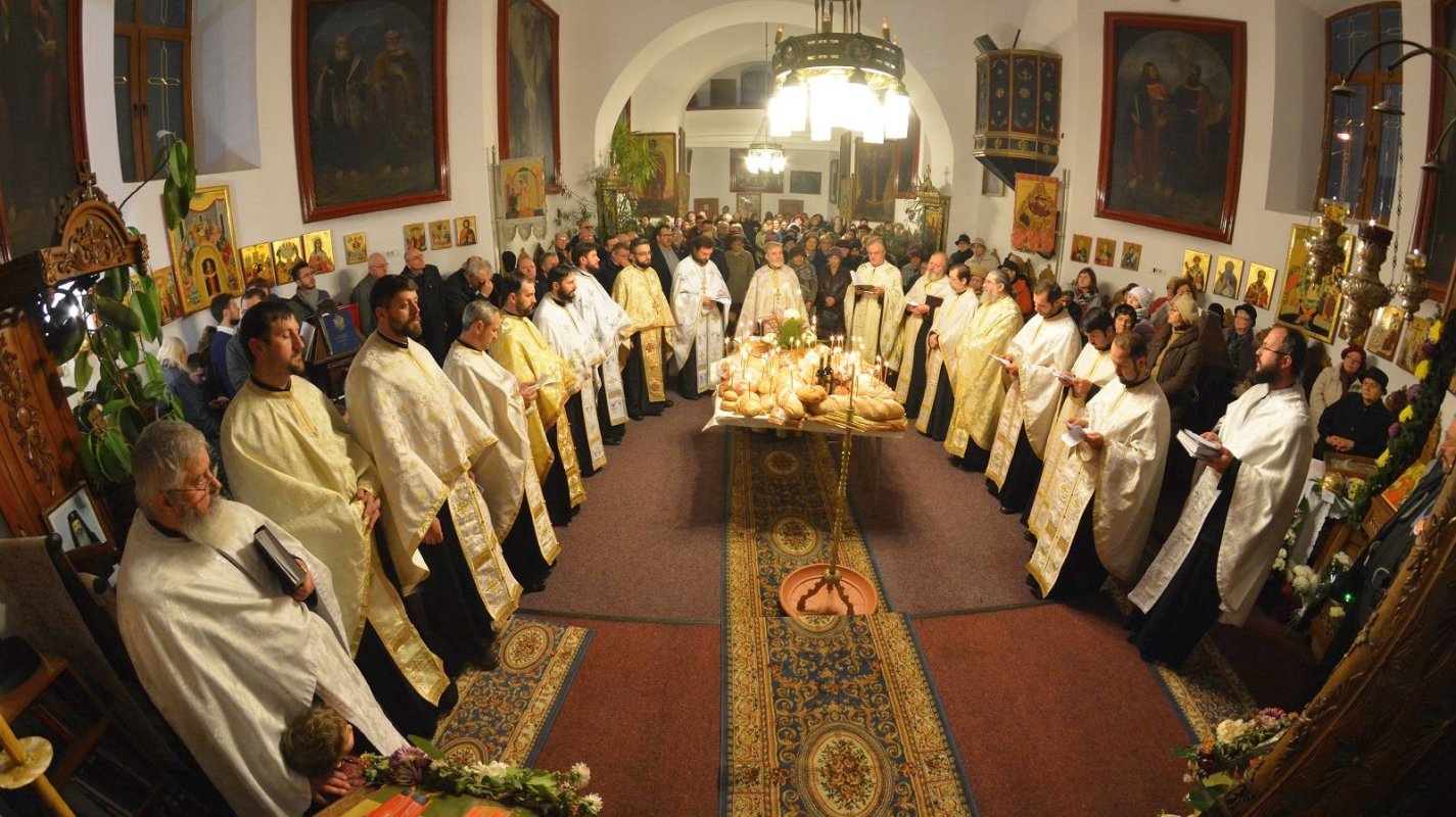 Sfânta Muceniţă Ecaterina, „una dintre cele mai tinere vlăstare ale credinţei creştine” 27471