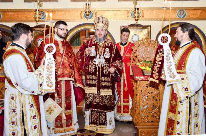 Slujiri arhiereşti în Mitropolia Munteniei şi Dobrogei 27527