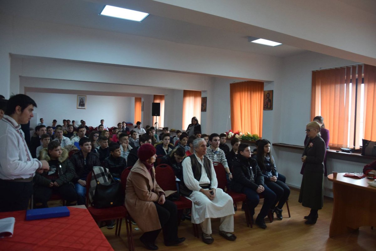 Întâlnire pedagogică la Seminarul Teologic din Craiova 27432