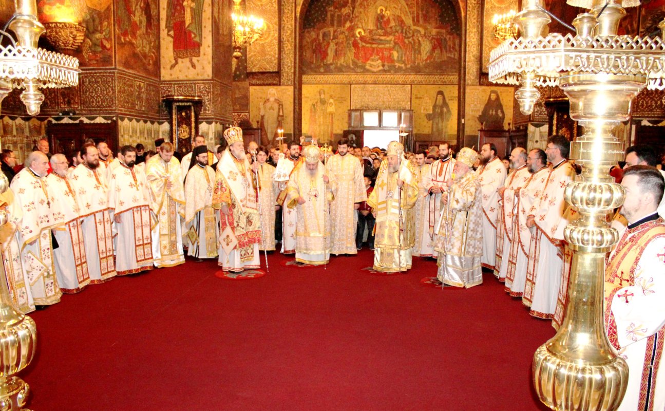 Sărbătoarea Sfântului Apostol Andrei la Galaţi 27360