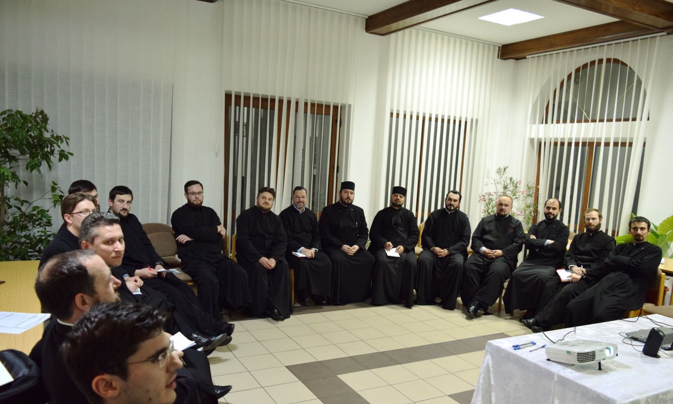 Colocviul pastoral pentru tineret la Seminarul „Veniamin Costachi” 27332