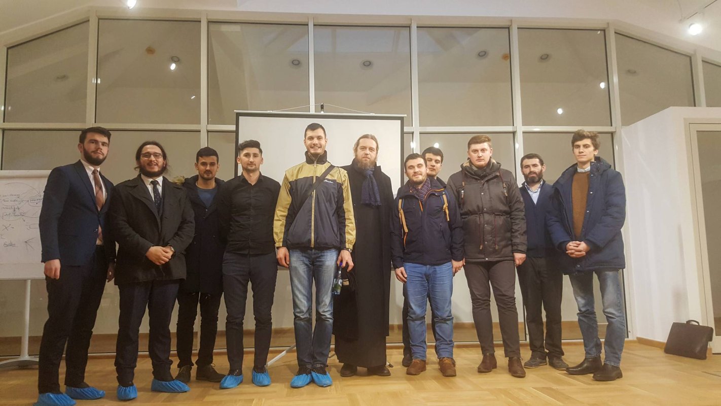 Părintele Răzvan Ionescu - despre descoperirea adevăratei conştiinţe misionare a preotului contemporan 27258