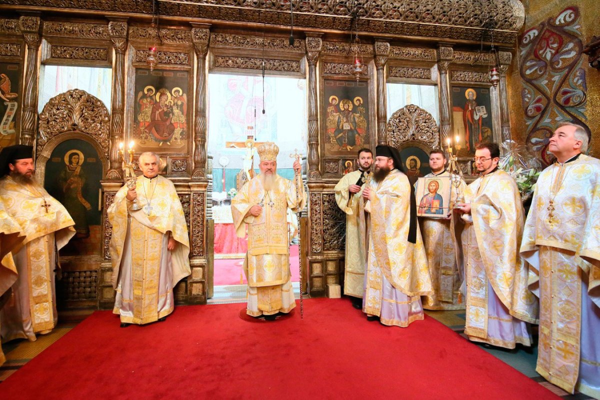 Sărbătoarea Sfântului Apostol Andrei şi a Sfântului Ierarh Andrei Șaguna 27268