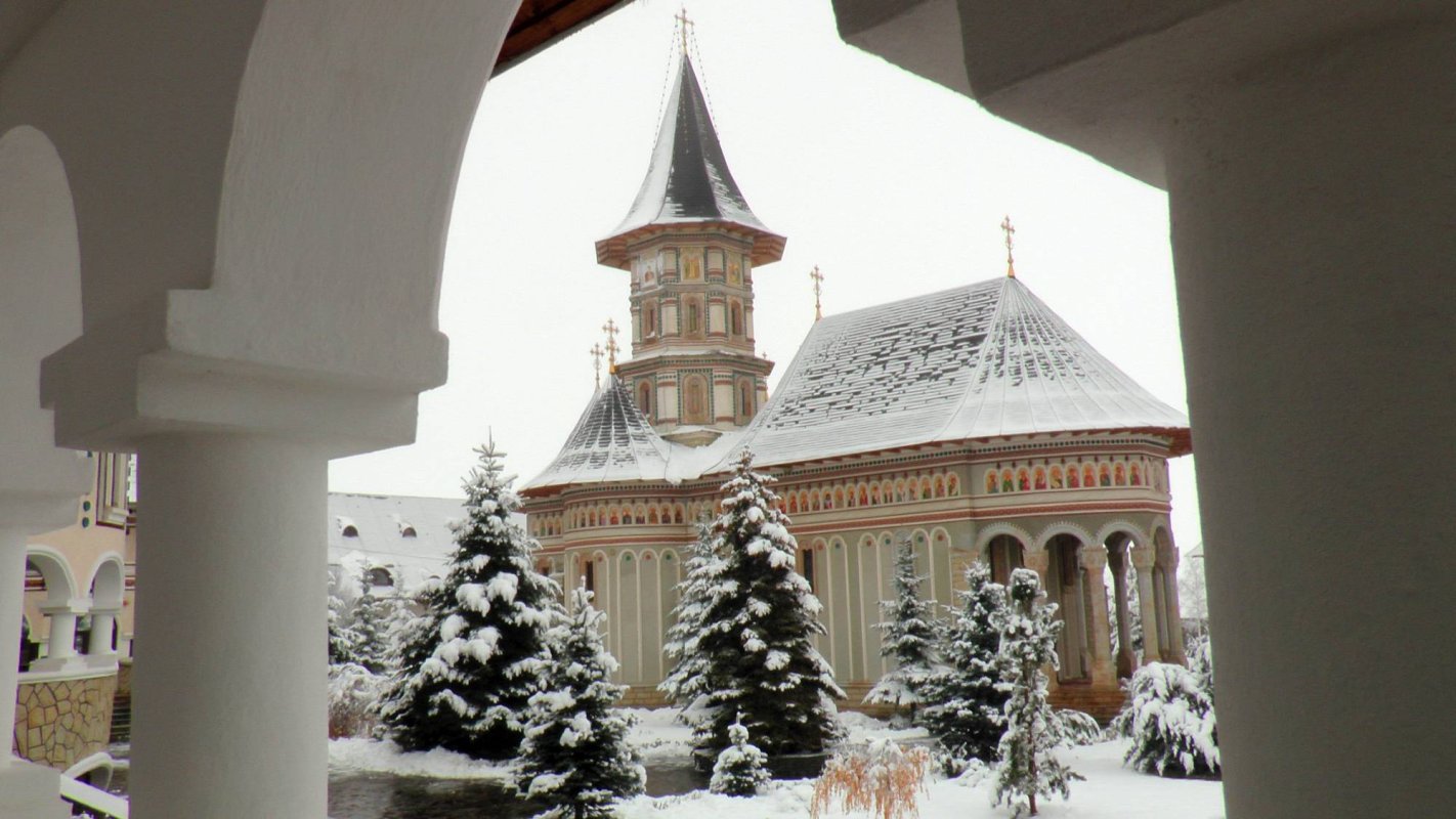 13 ani de la trecerea la Domnul a Preasfinţitului Părinte Gherasim Putneanul 27184