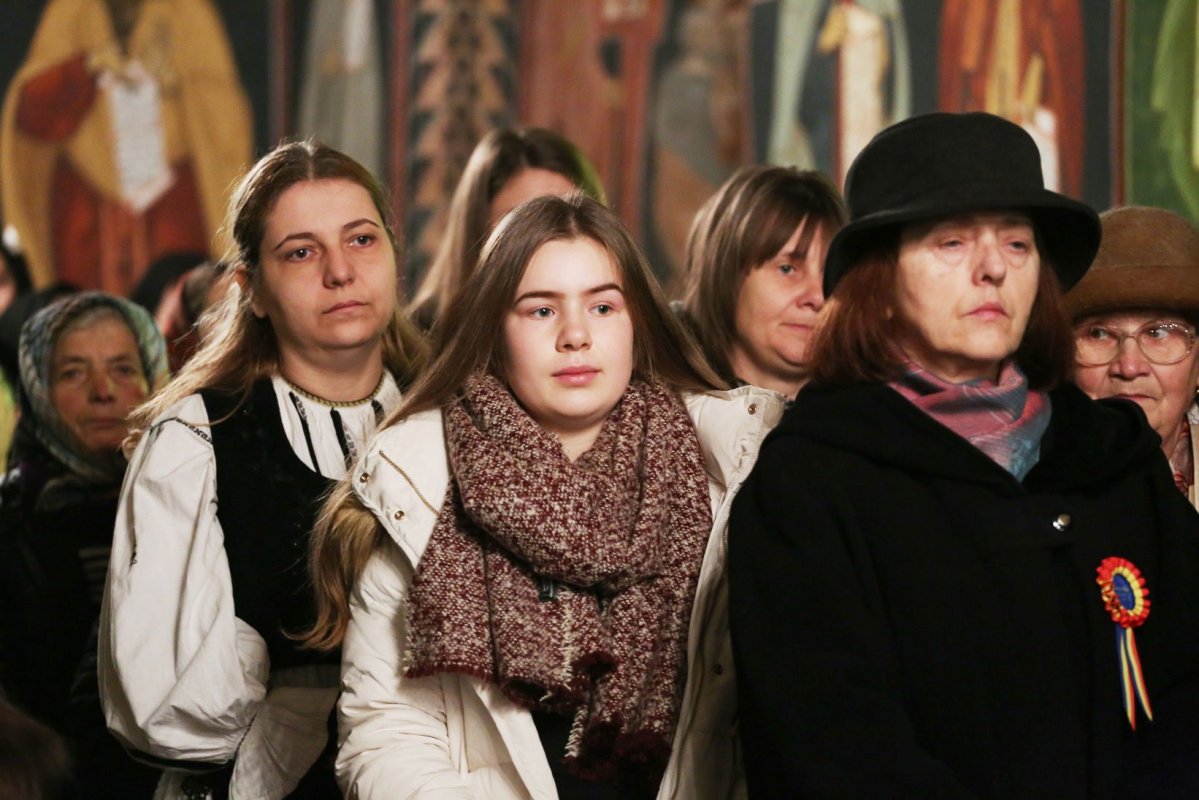 Slujiri arhiereşti în Duminica a 31-a după Rusalii 27199