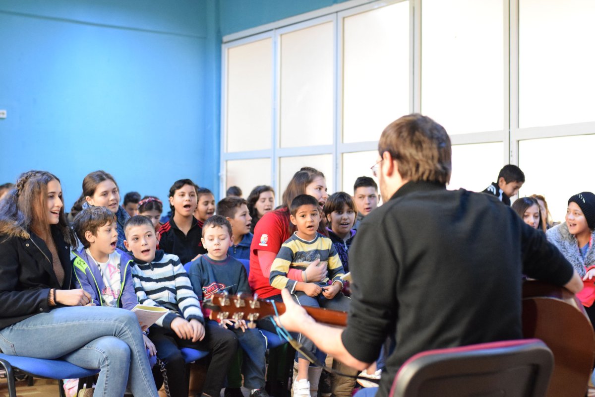 Sărbătoare la Centrul pentru Protecția Copilului din Beclean, Bistriţa Năsăud 27138