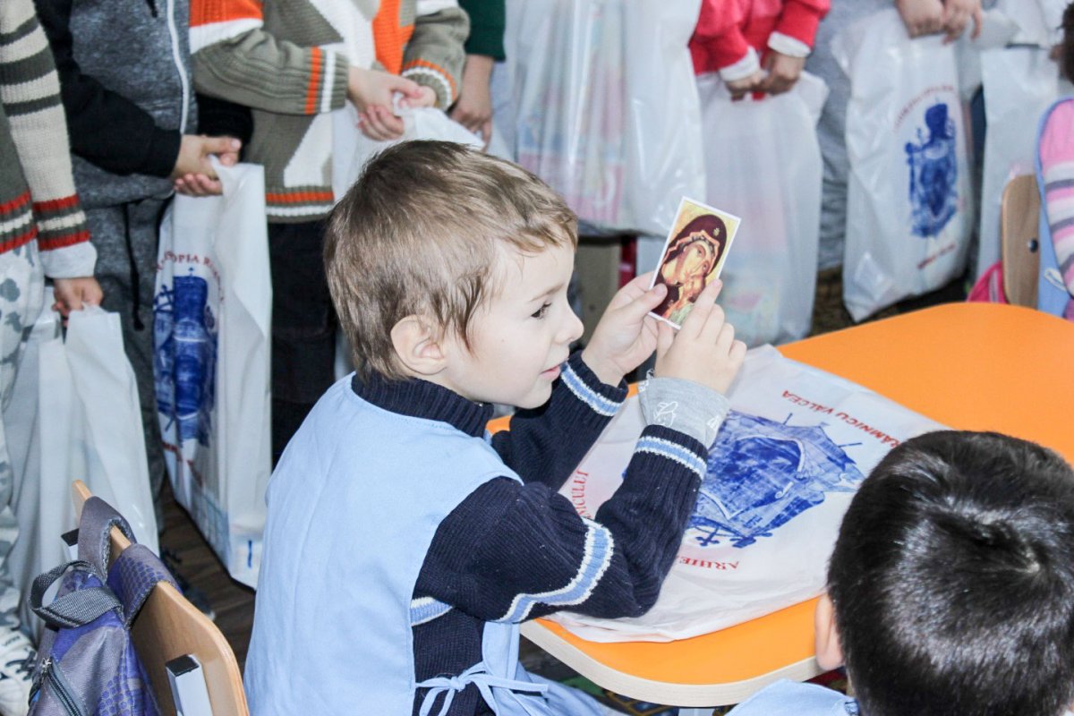 Activităţi catehetice şi educative în Mitropolia Olteniei 27080