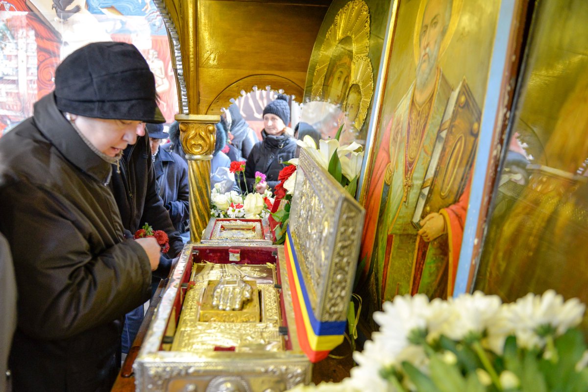 Hramul Bisericii „Sfântul Gheorghe”-Nou din Capitală 27101