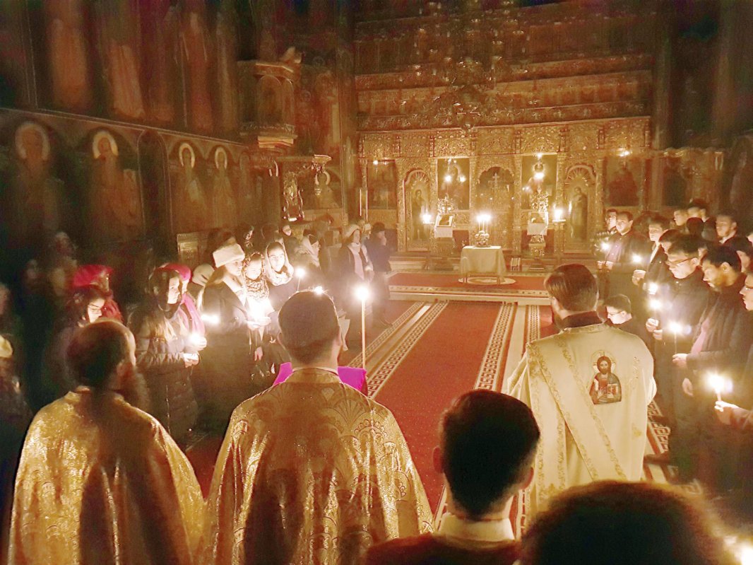 Evenimente speciale în prima parte a Zilelor Colegiului „Sfântul Nicolae“ din Iaşi 26973