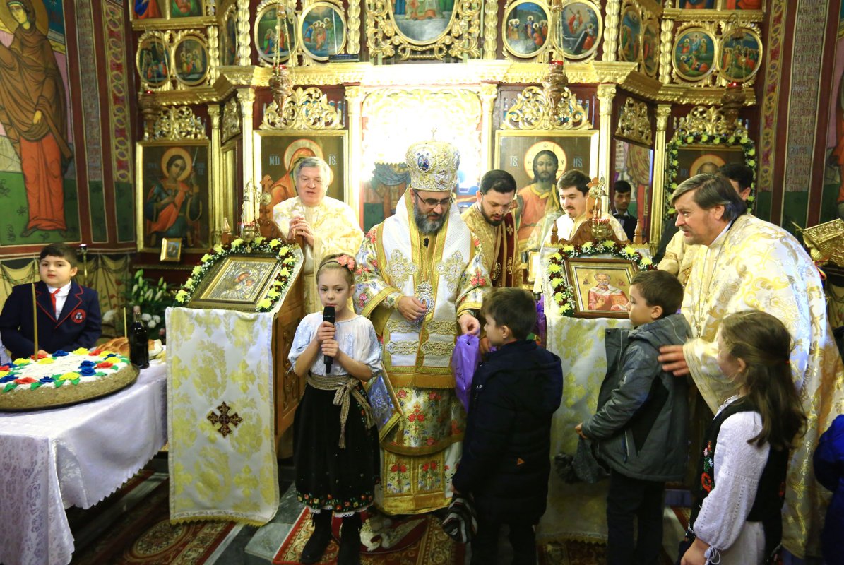 Liturghie arhierească la Buzău 27025