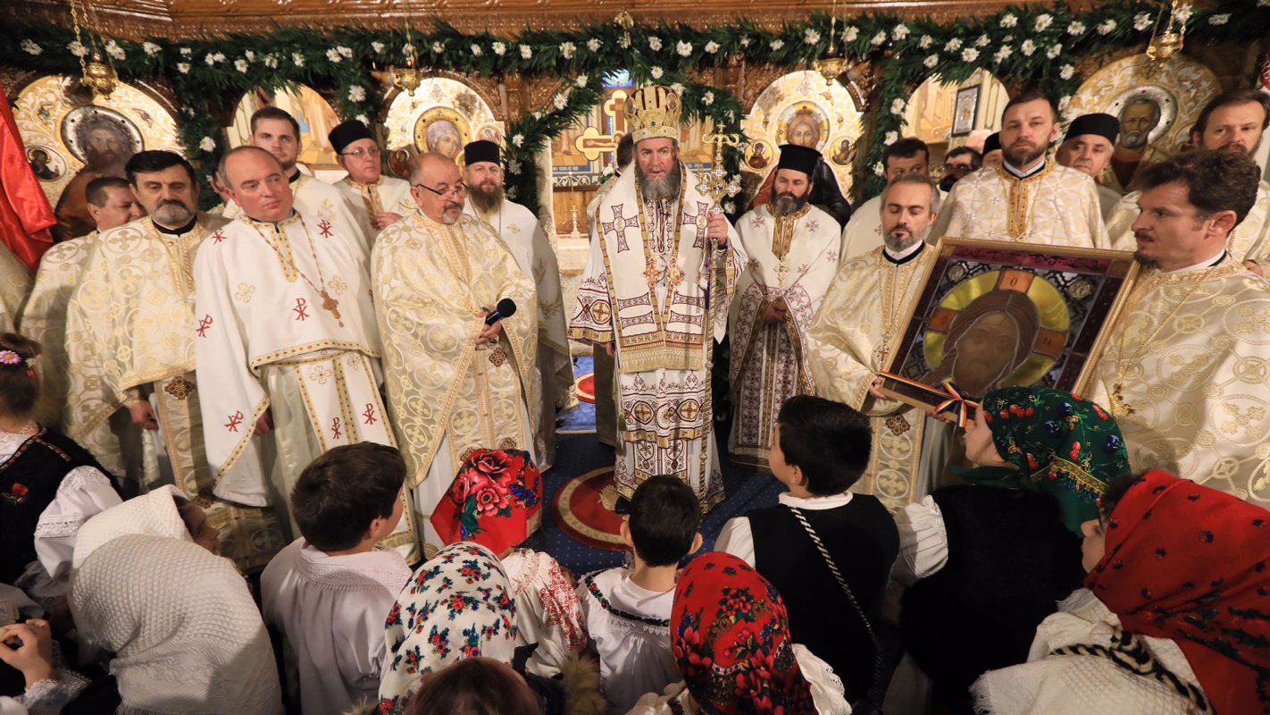 Slujiri arhiereşti şi hramuri de Sfântul Ierarh Nicolae 26979