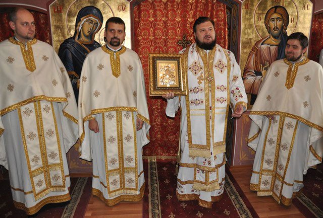 Slujiri arhiereşti şi hramuri de Sfântul Ierarh Nicolae 26988