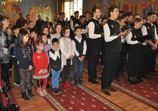 Slujiri arhiereşti şi hramuri de Sfântul Ierarh Nicolae 26990