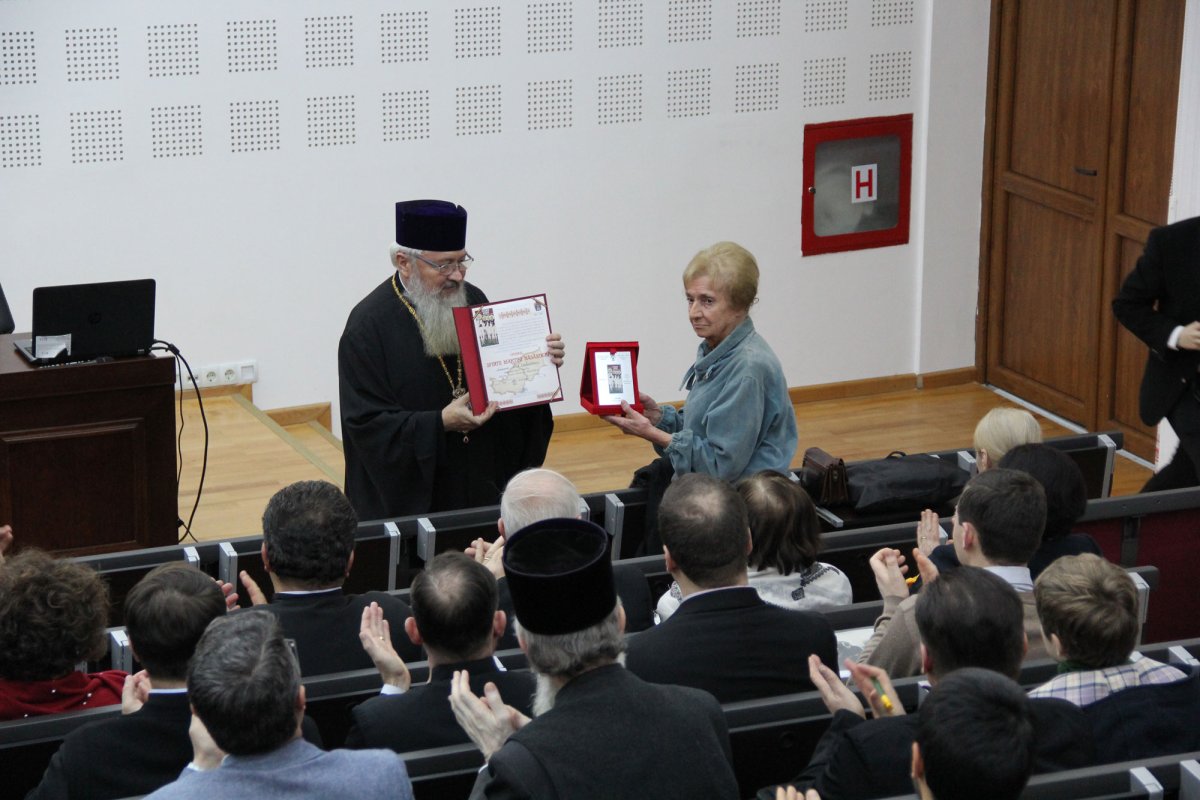 Volume dedicate preoţilor mărturisitori din Arhiepiscopia Vadului, Feleacului şi Clujului 26991