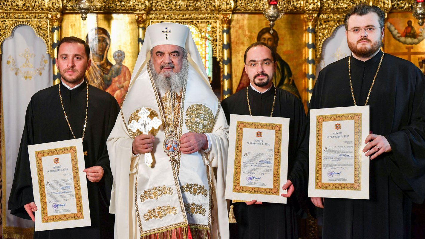 Hirotesii la Reşedinţa Patriarhală 26930