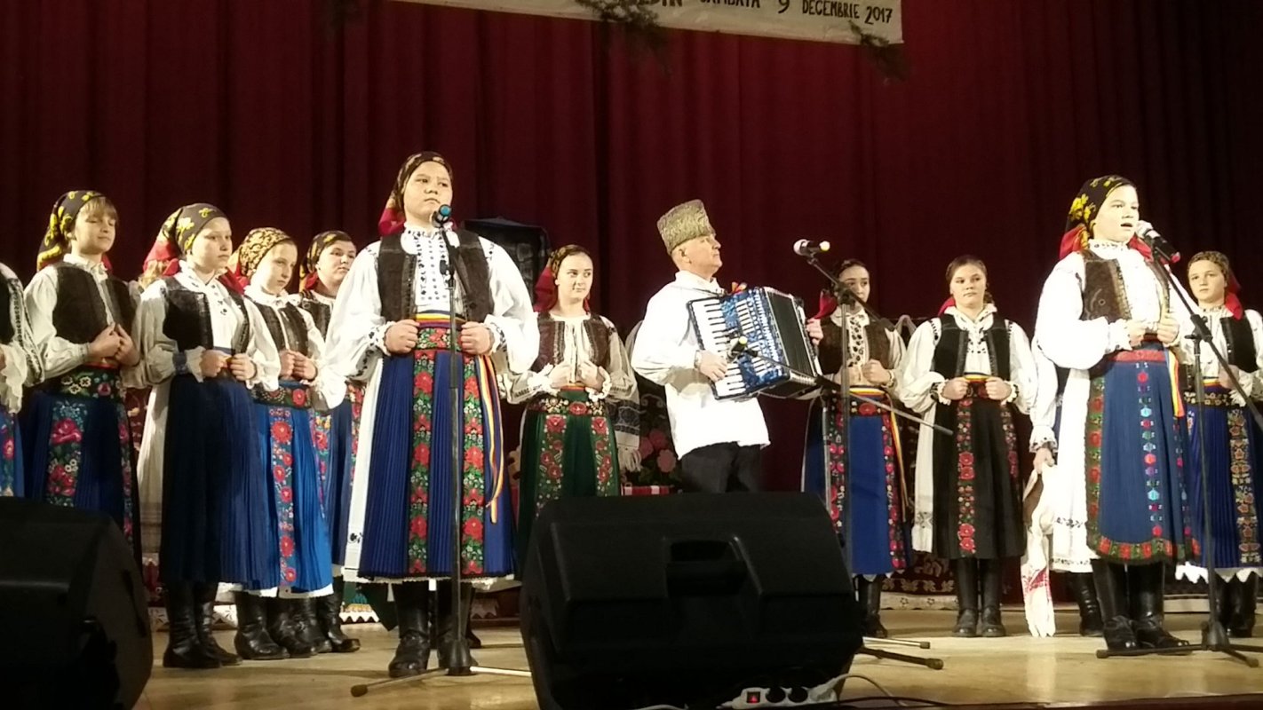 Festivaluri și concursuri de colinde și obiceiuri de iarnă 26840