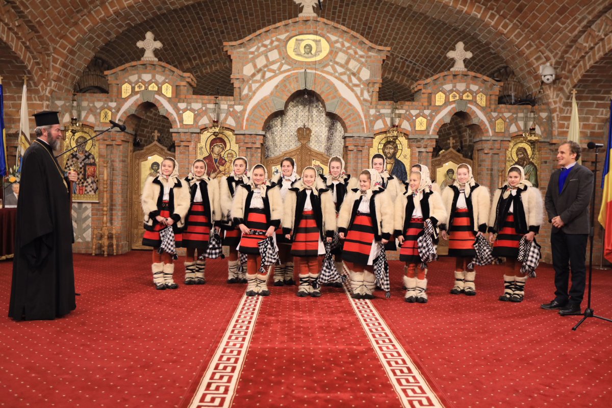 Festivaluri și concursuri de colinde și obiceiuri de iarnă 26844