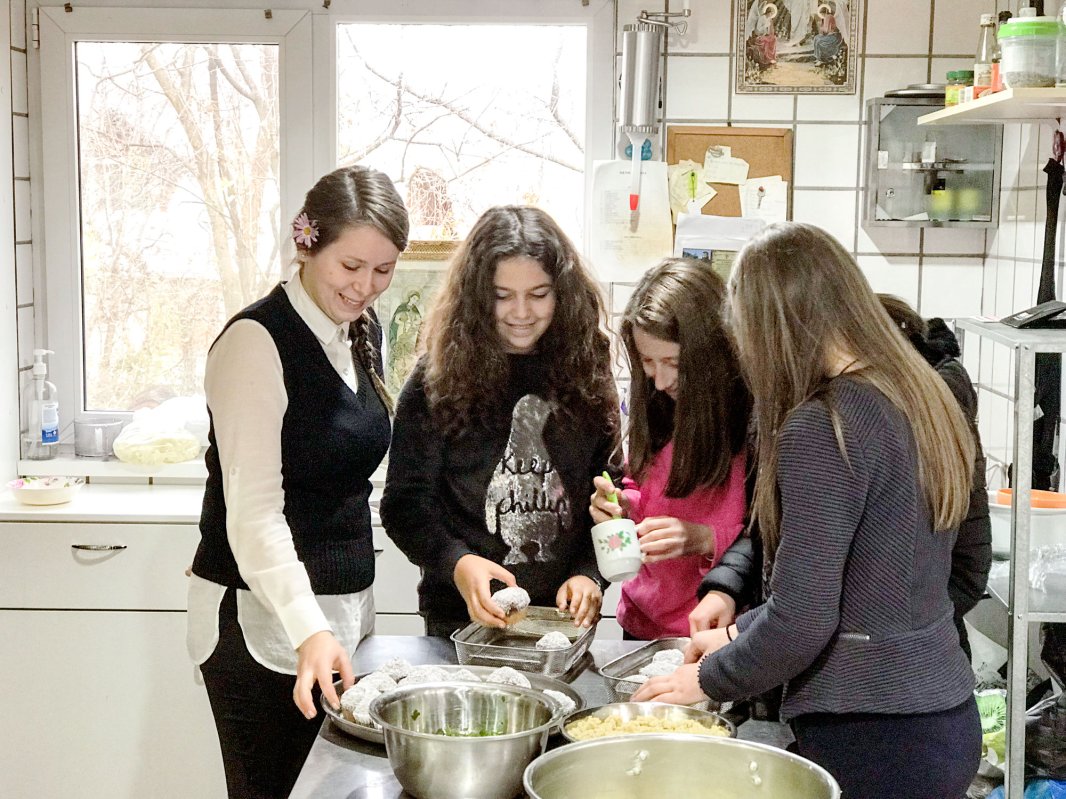 Parohia, familia cea mare a credincioșilor din Ghioșești 26862