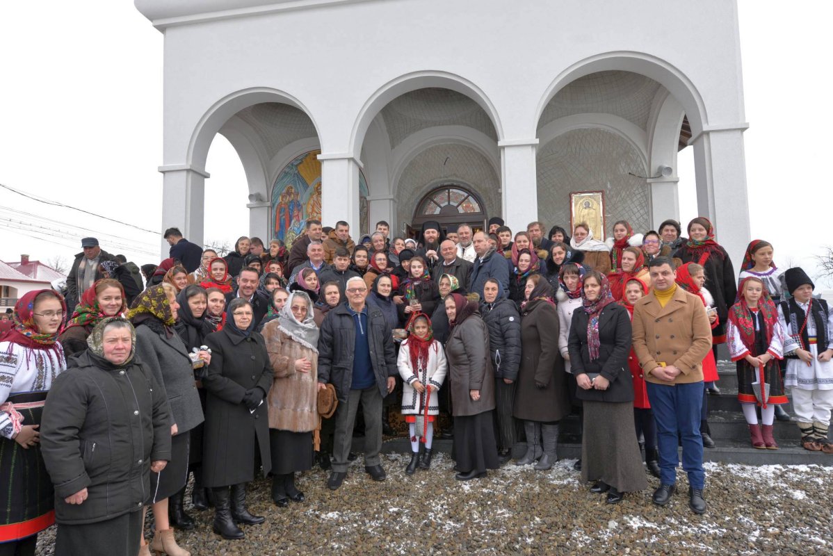 „Biserica cea vie ţine biserica de zid, nu invers“ 26757