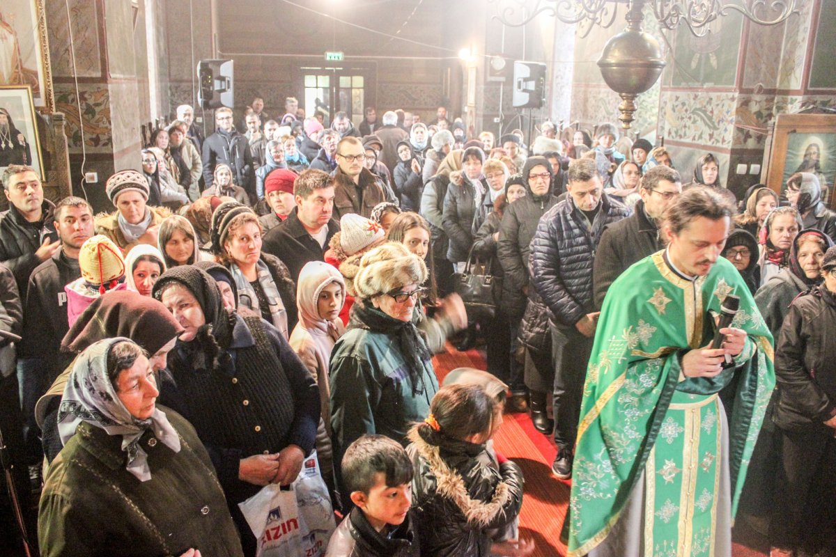 Bucurii duhovniceşti în Arhiepiscopia Craiovei 26783