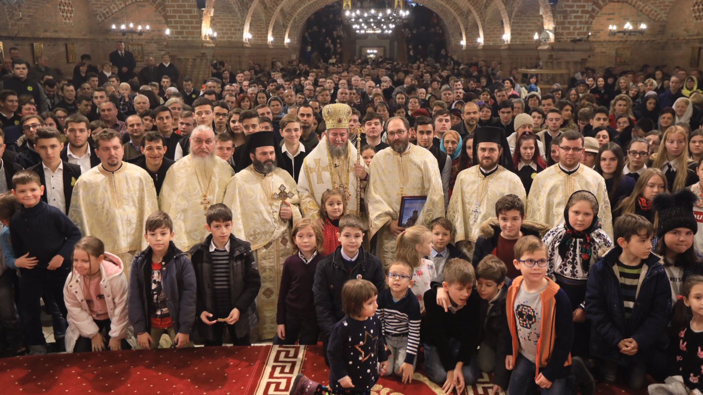 Slujiri arhiereşti în Duminica a 27-a după Rusalii 26762