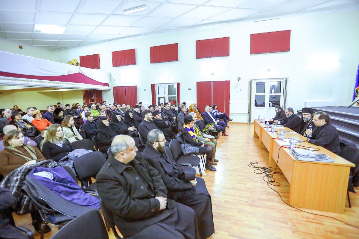 Conferință despre preoții mărturisitori la Panciu 26734