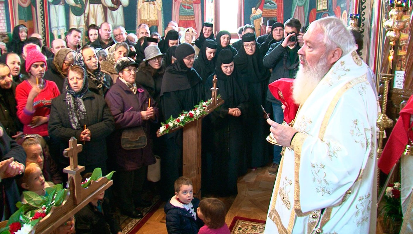 Hramul mănăstirii bistriţene „Sfântul Ierarh Spiridon” - Strâmba 26613