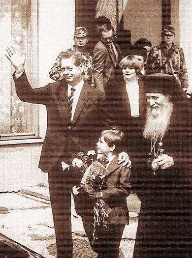 Vizite ale Regelui Mihai în eparhii românești 26665