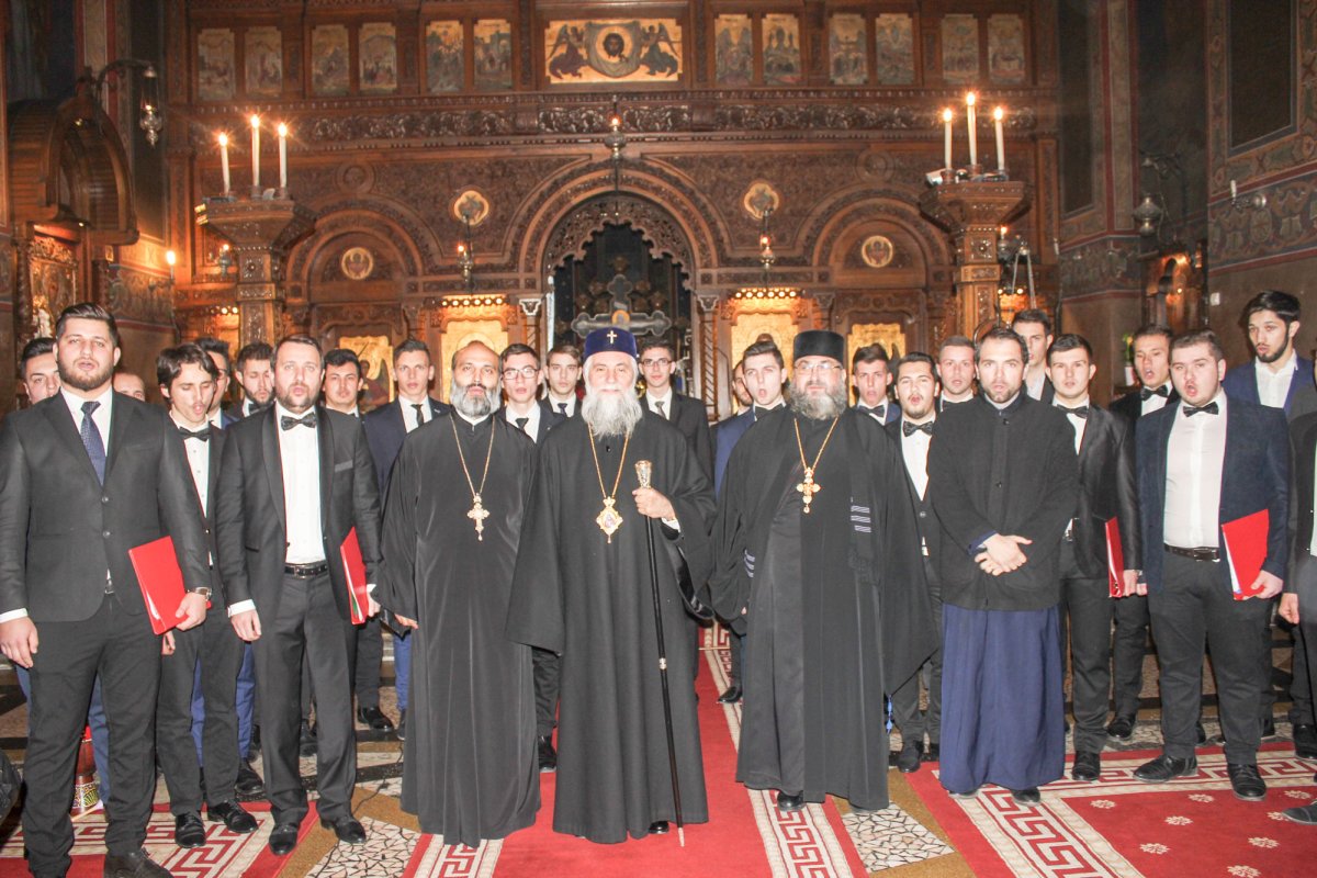 Daruri pentru suflet în Catedrala Madonei din Bănie 26560