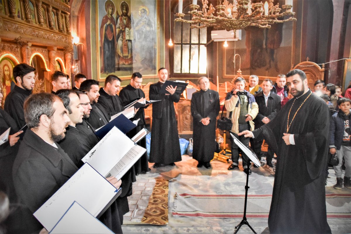 Colinde în bisericile şi şcolile din Oltenia 26443