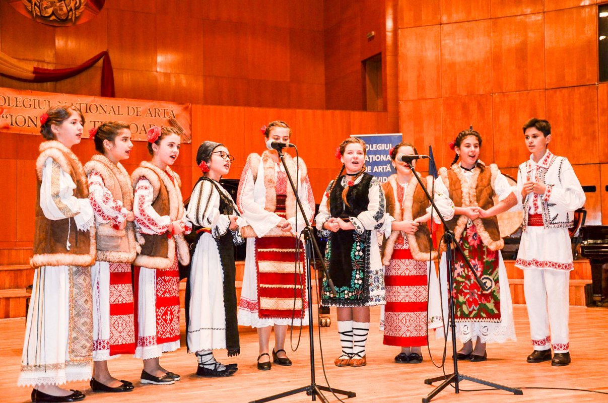 Concursul „Colinde și datini de Crăciun”, la Timișoara 26456