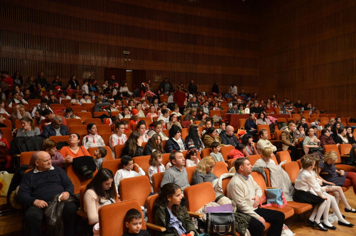 Concursul „Colinde și datini de Crăciun”, la Timișoara 26458