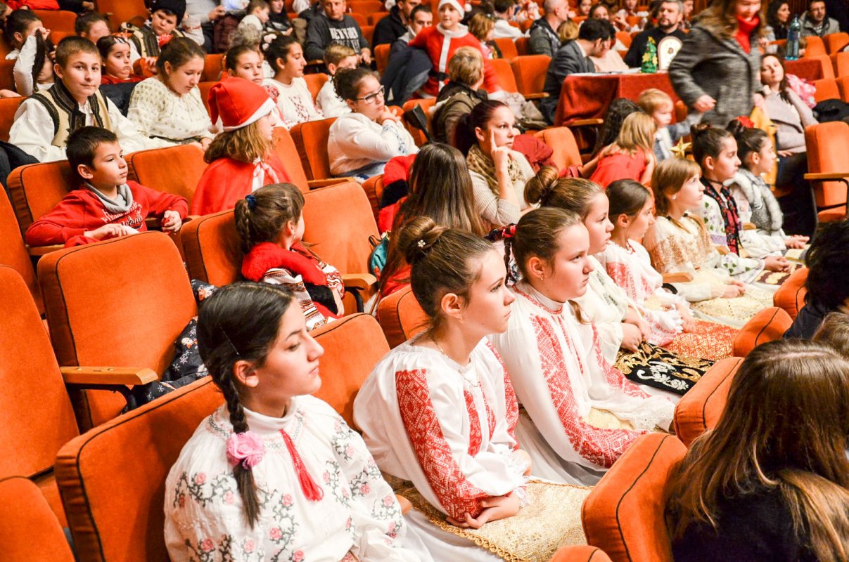 Concursul „Colinde și datini de Crăciun”, la Timișoara 26459