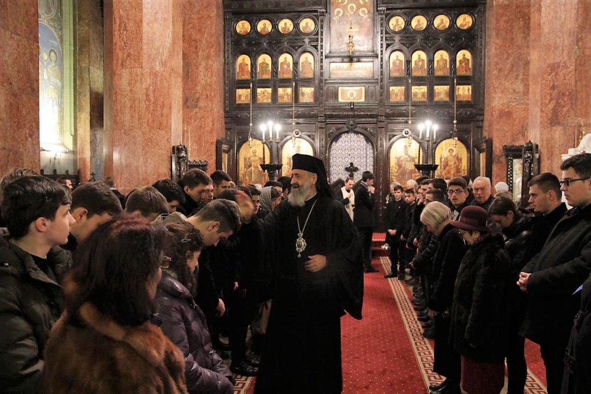 Program duhovnicesc pentru elevii și studenții albaiulieni 26377