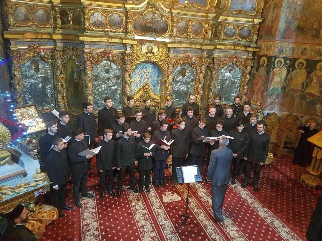 Spectacole de colinde în Moldova 26297