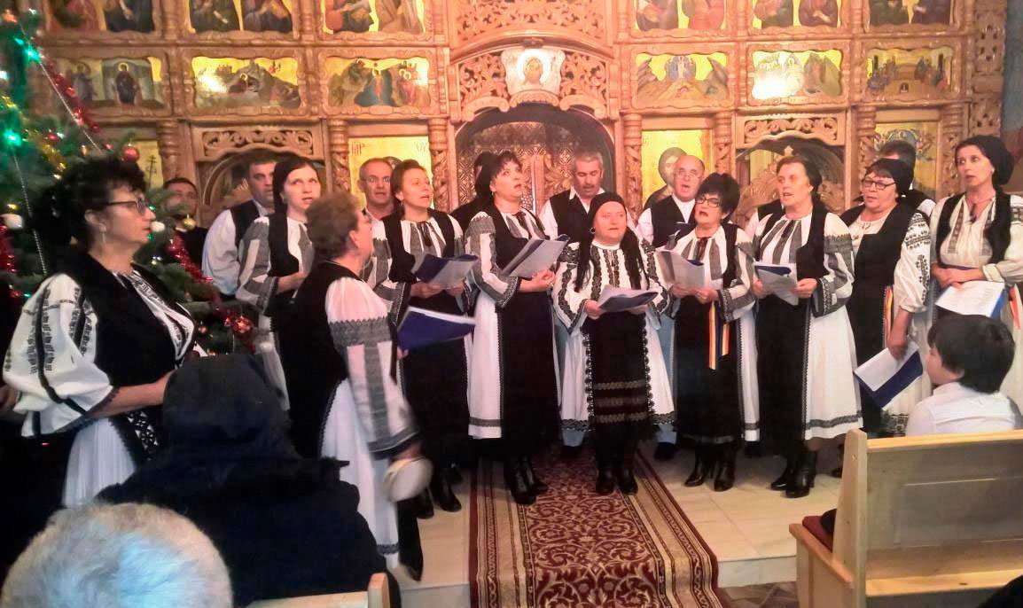 Colinde şi fapte de filantropie, în aşteptarea praznicului Naşterii Domnului 26263