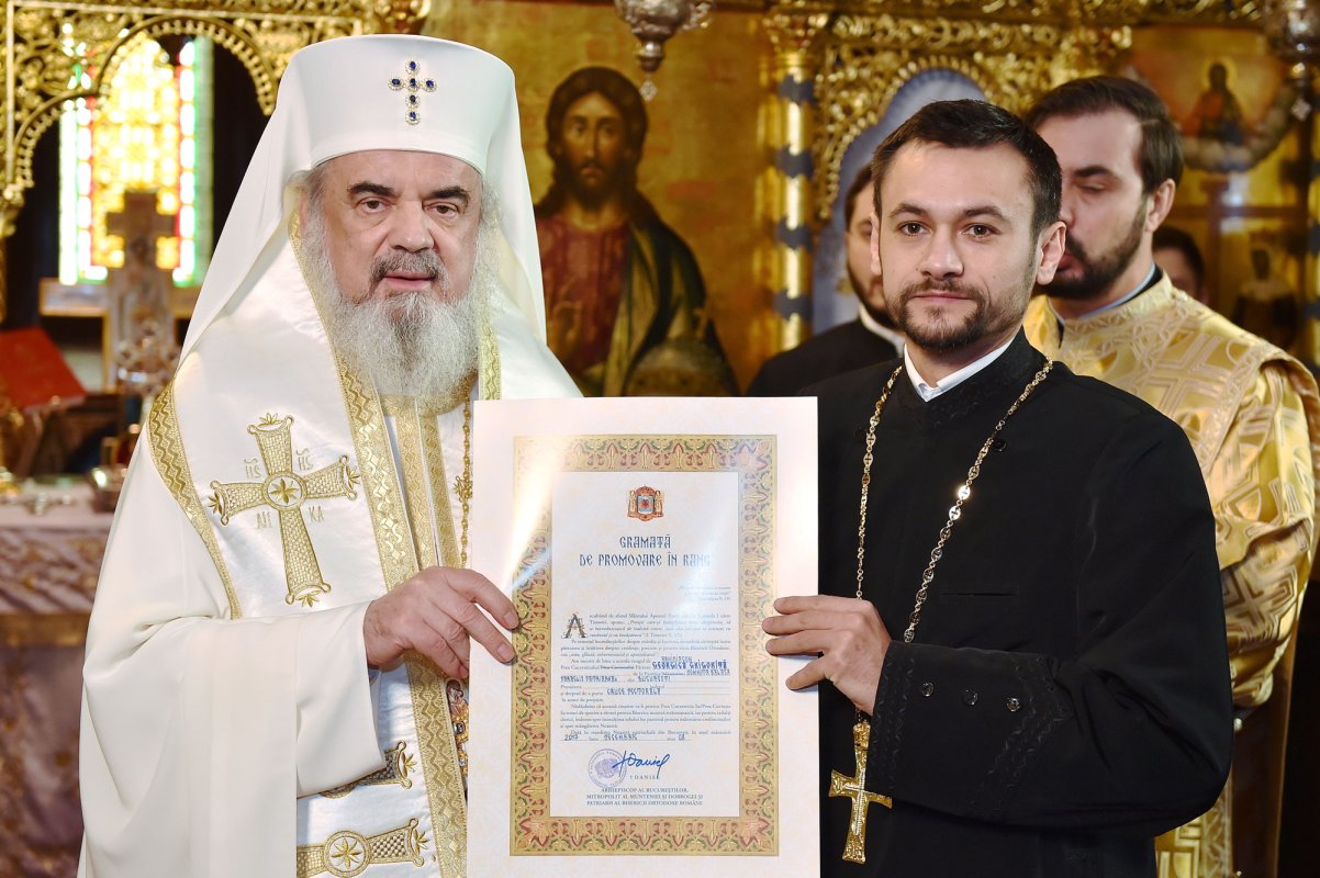 Hirotesii la Reşedinţa Patriarhală 26150