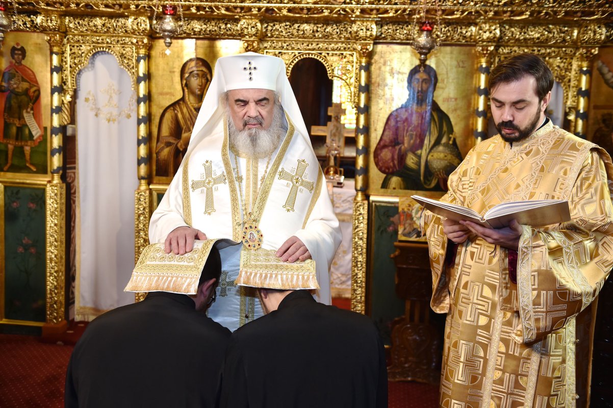 Hirotesii la Reşedinţa Patriarhală 26151